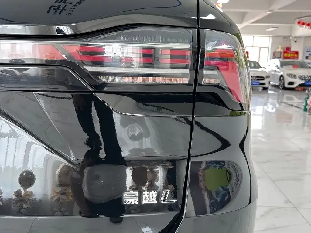 Geely Haoyue L 2024 из CN, фото 2