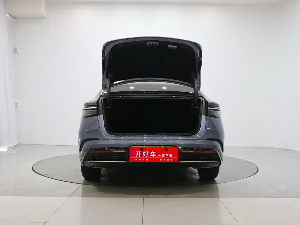 BYD Seal 07 DM-i — фото 8