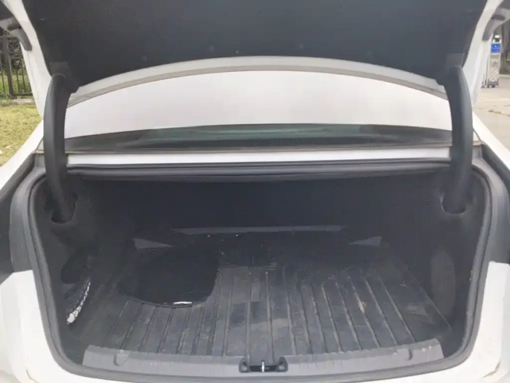 BYD Seal — фото 7