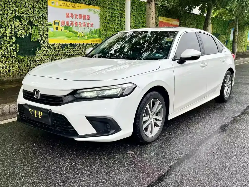 Honda Civic — фото 1