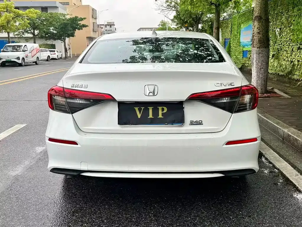 Honda Civic — фото 8