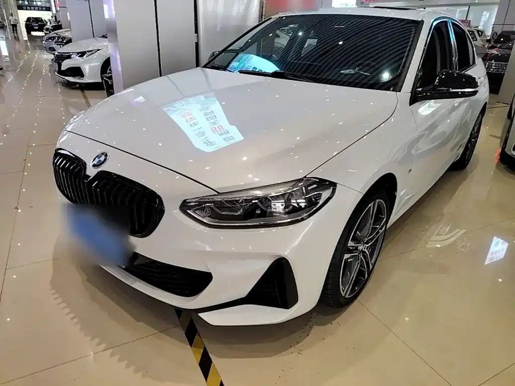 BMW 1 Series — фото 1