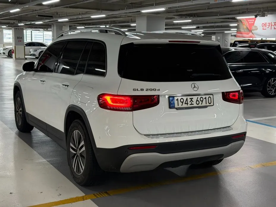 Mercedes-Benz GLB-Class — фото 10