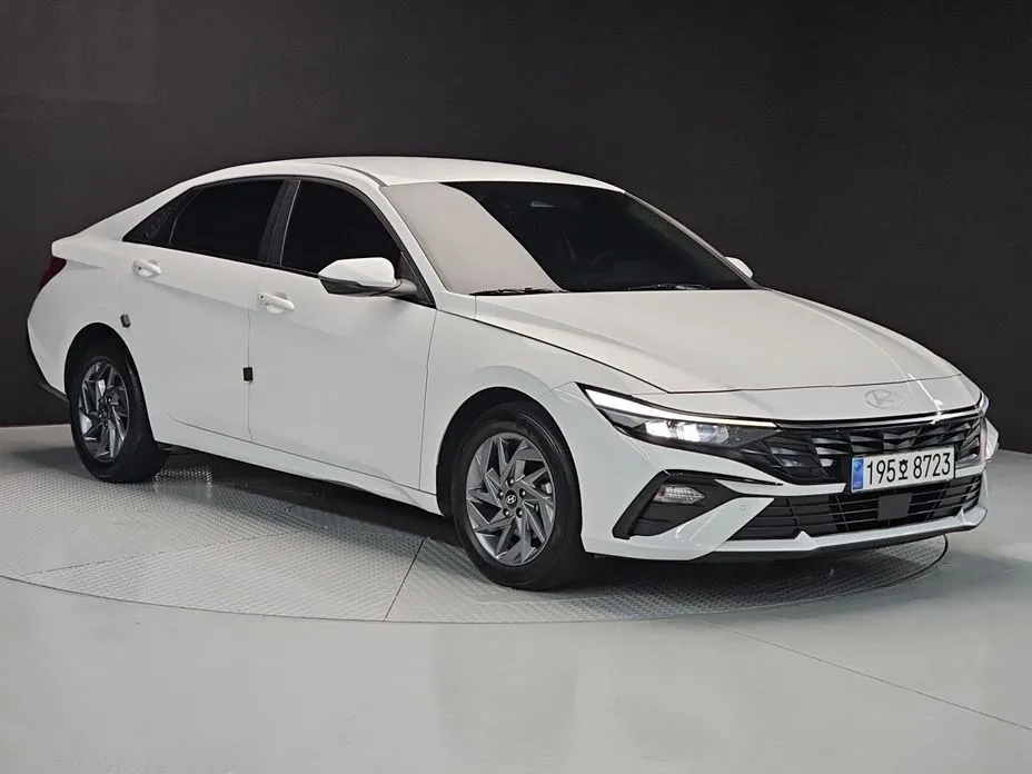 Hyundai AVANTE — фото 5