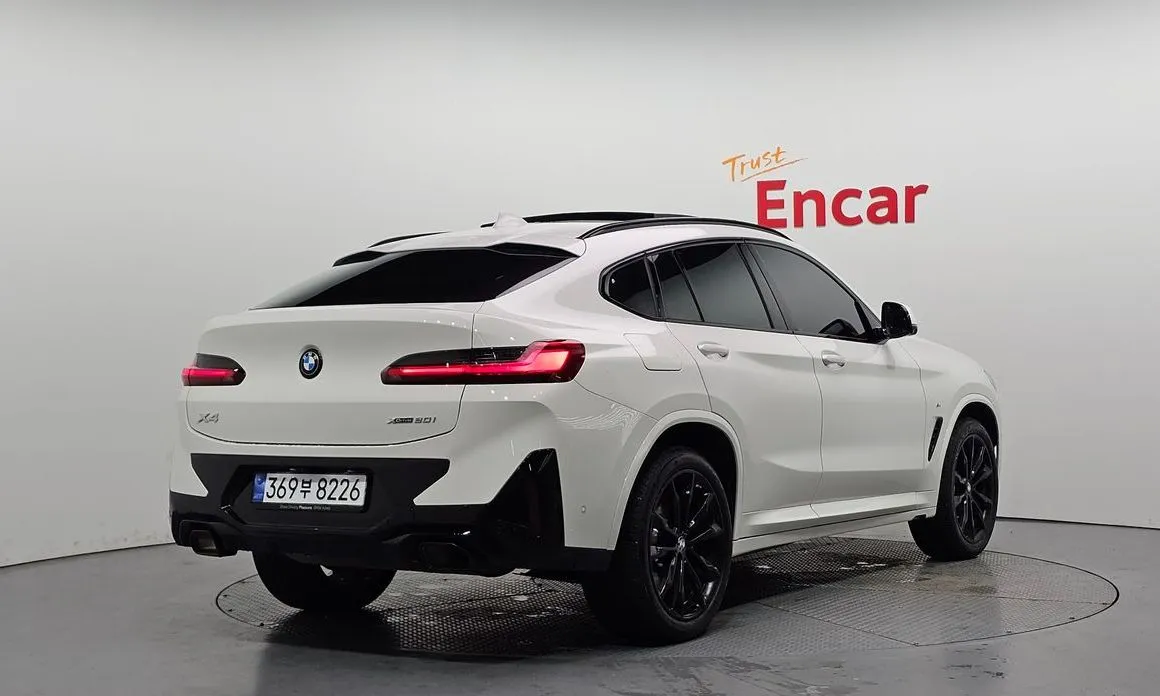 BMW X4 — фото 9