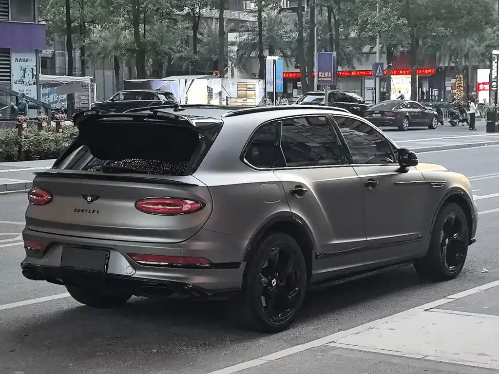 Bentley Bentayga — фото 5