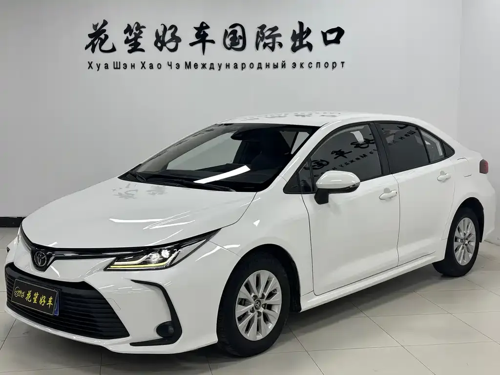 Toyota Corolla — фото 1