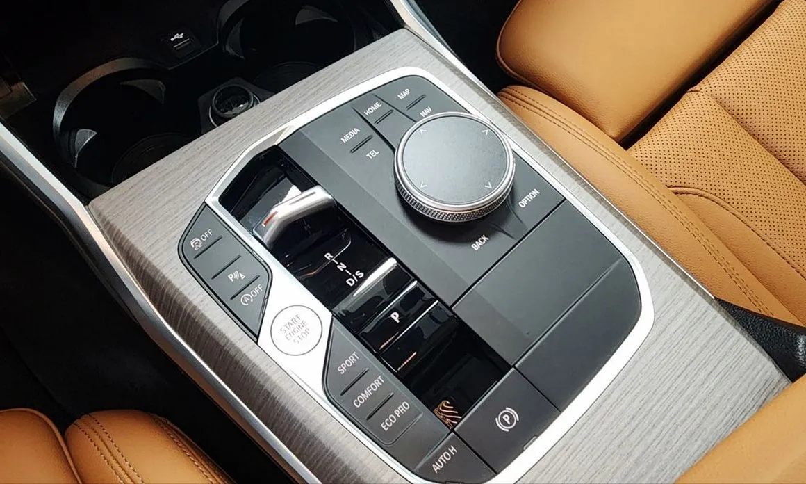 BMW 3-Series — фото 10