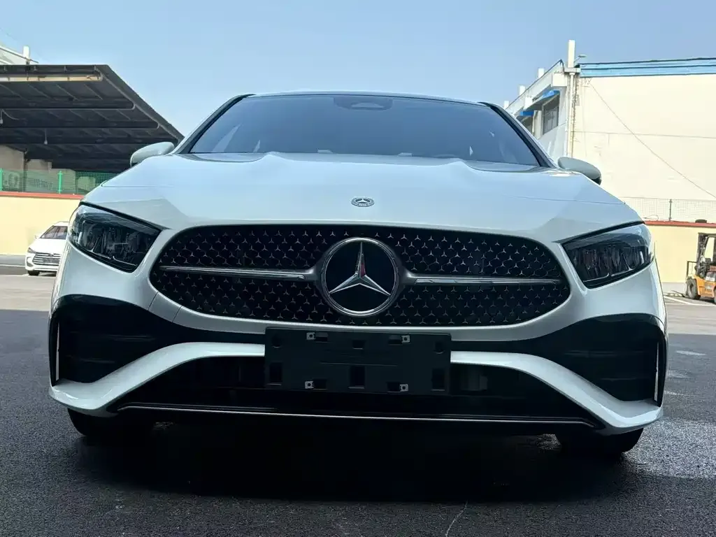 Mercedes-Benz A-Class — фото 10
