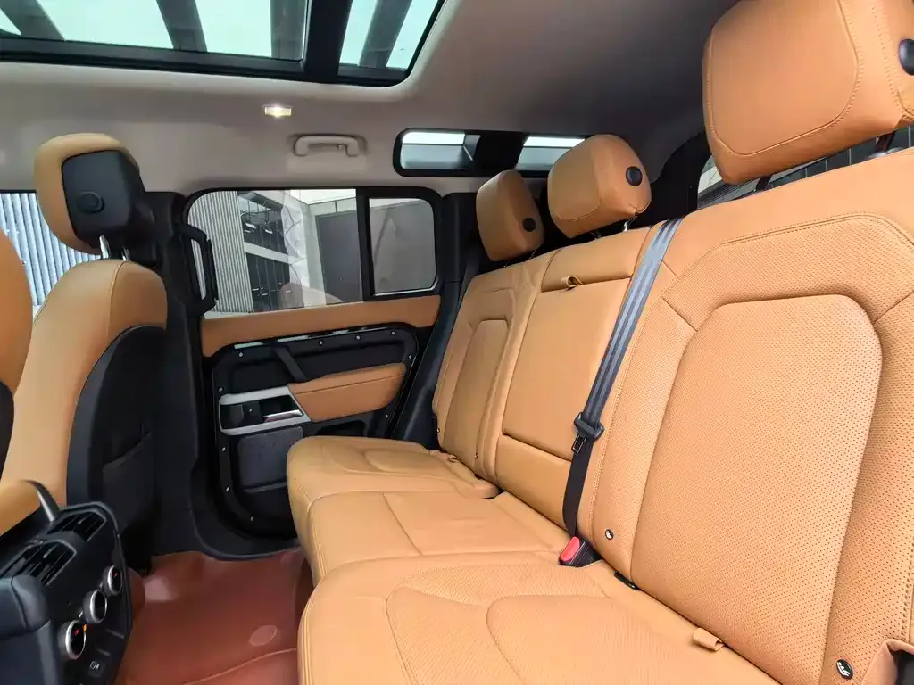Land Rover Defender — фото 4