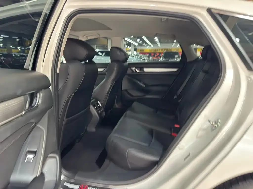 Honda Accord — фото 2