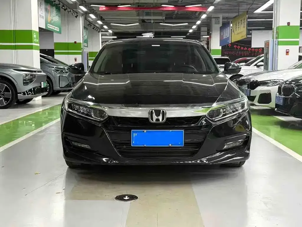 Honda Accord — фото 4