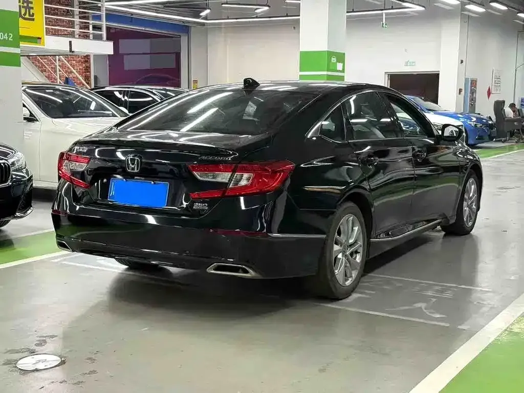 Honda Accord — фото 3