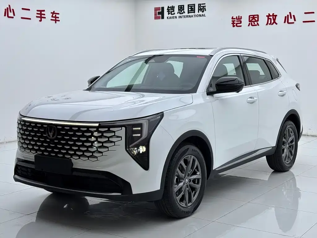 Changan CS55PLUS — фото 1