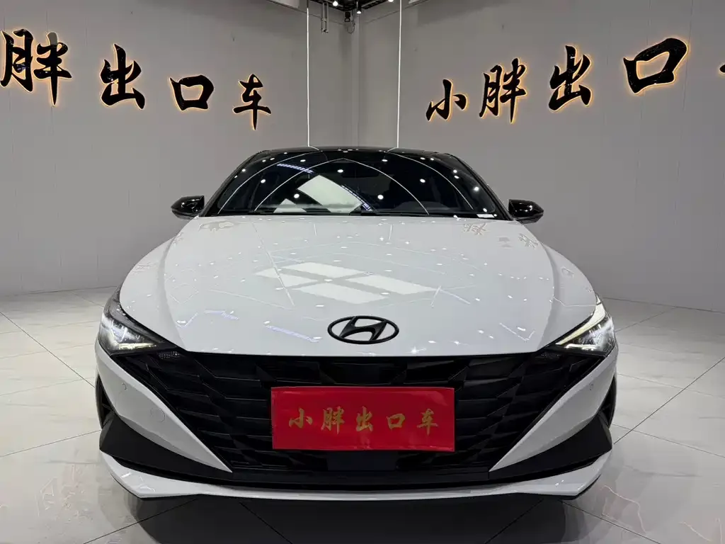 Hyundai Elantra — фото 10