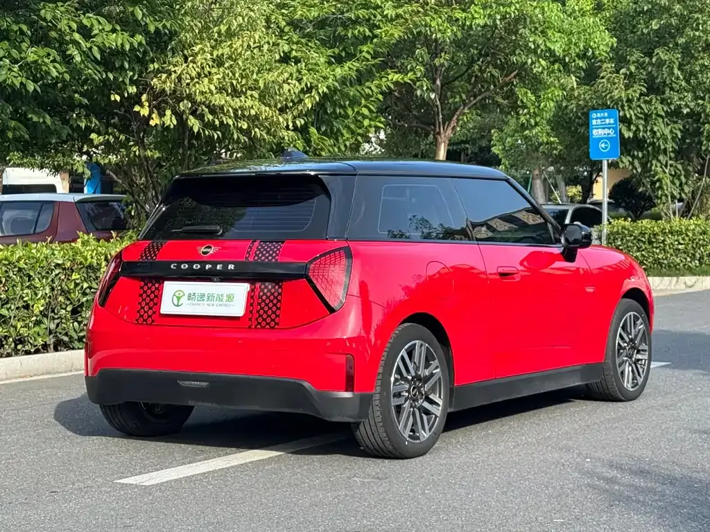 MINI Cooper EV — фото 8