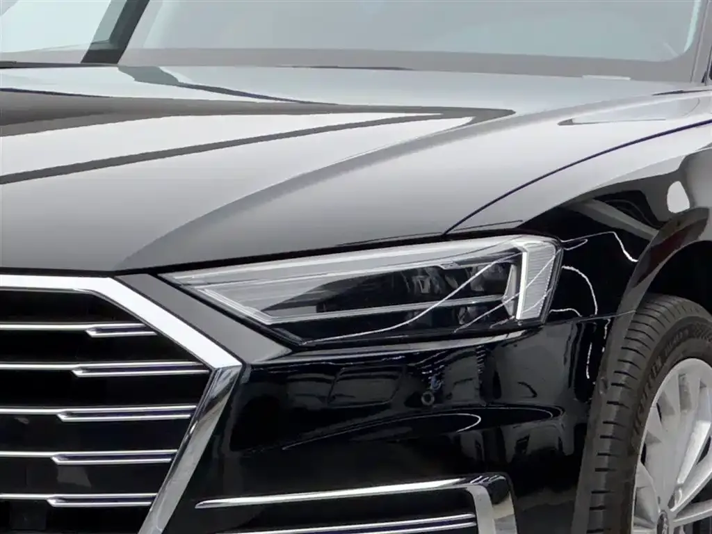 Audi A8 2021 из CN, фото 3