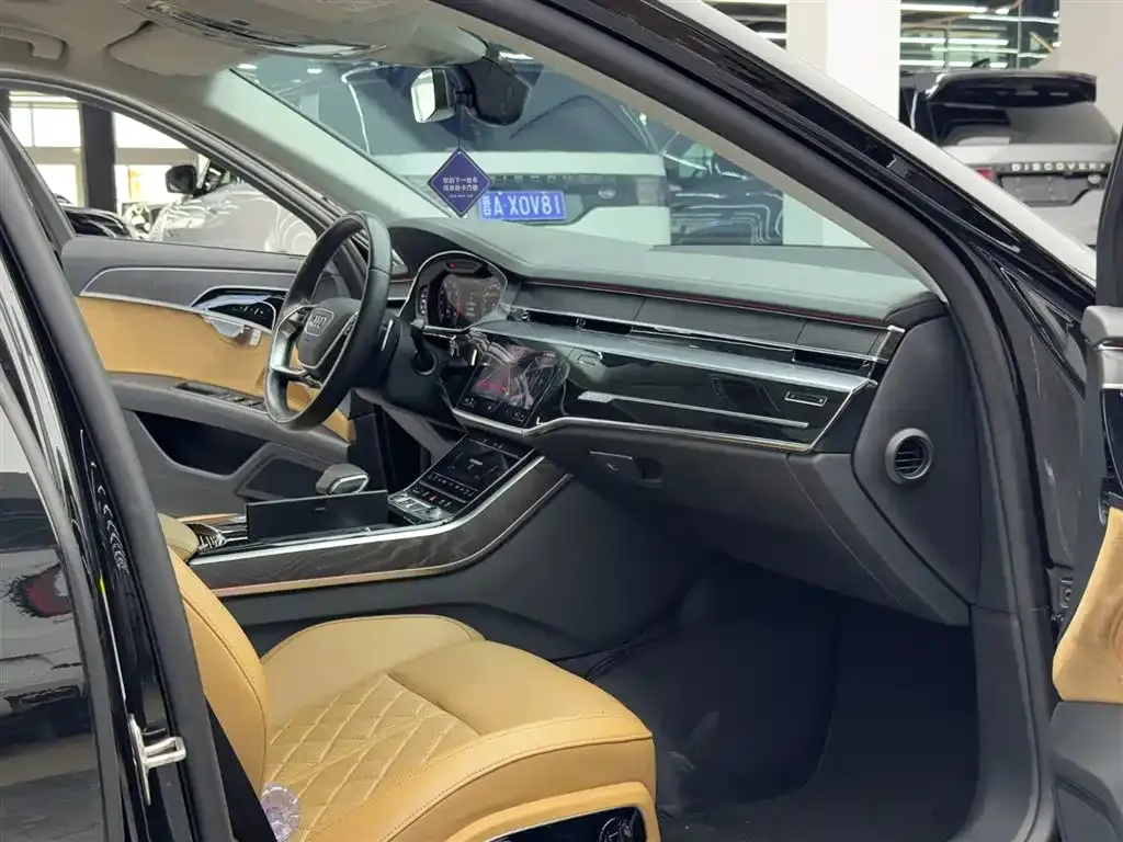 Audi A8 2021 из CN, фото 6