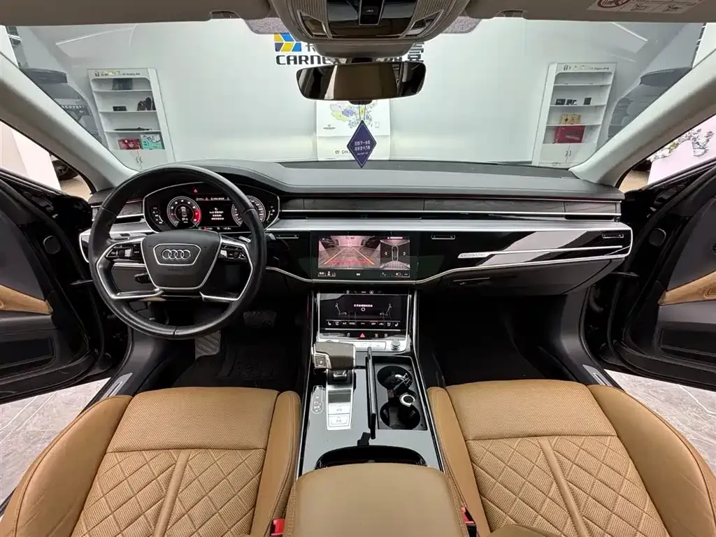 Audi A8 2021 из CN, фото 8