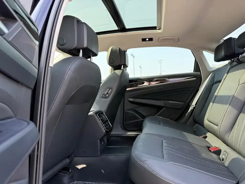 Volkswagen Passat — фото 3
