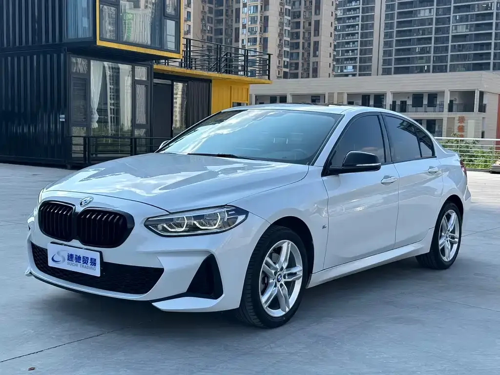 BMW 1 Series — фото 1