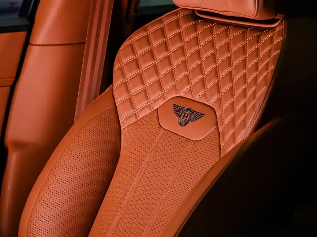 Bentley Bentayga — фото 5