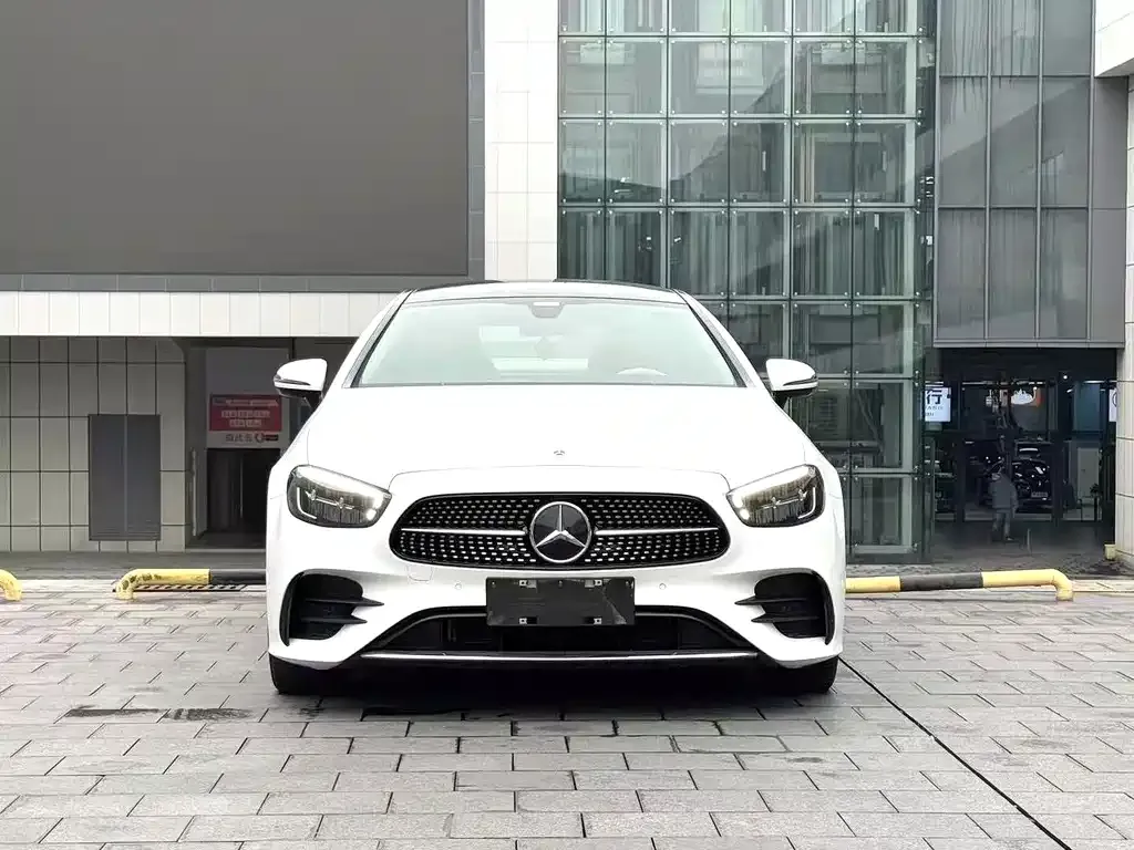 Mercedes-Benz E-Class (Import) — фото 4