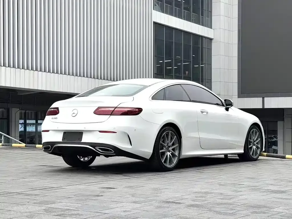 Mercedes-Benz E-Class (Import) — фото 2