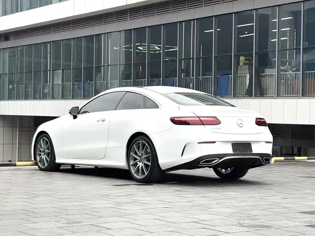 Mercedes-Benz E-Class (Import) — фото 9