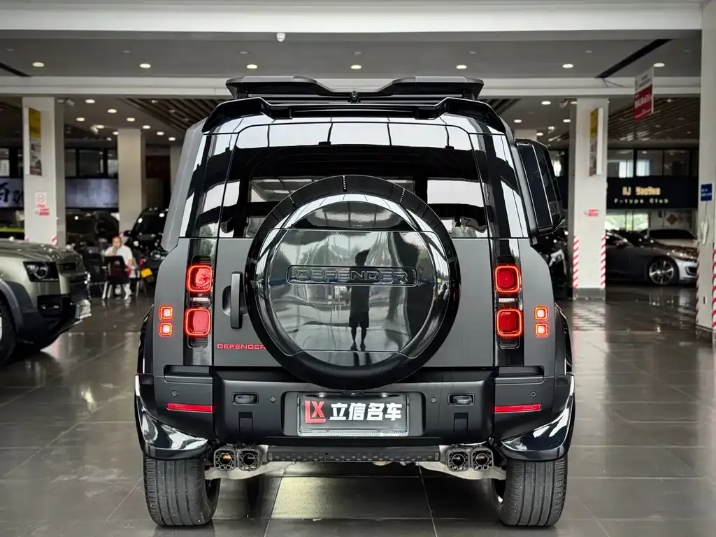 Land Rover Defender — фото 3