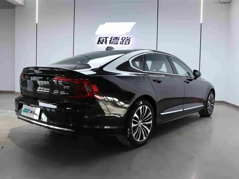 Volvo S90 — фото 8