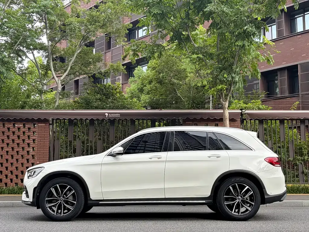 Mercedes-Benz GLC — фото 6