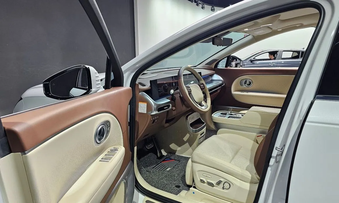 Hyundai Ioniq9 — фото 10