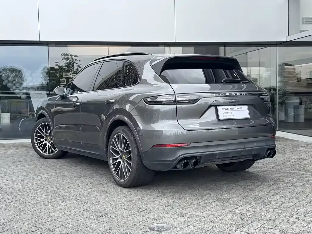 Porsche Cayenne — фото 9