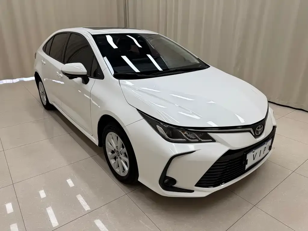 Toyota Corolla — фото 2
