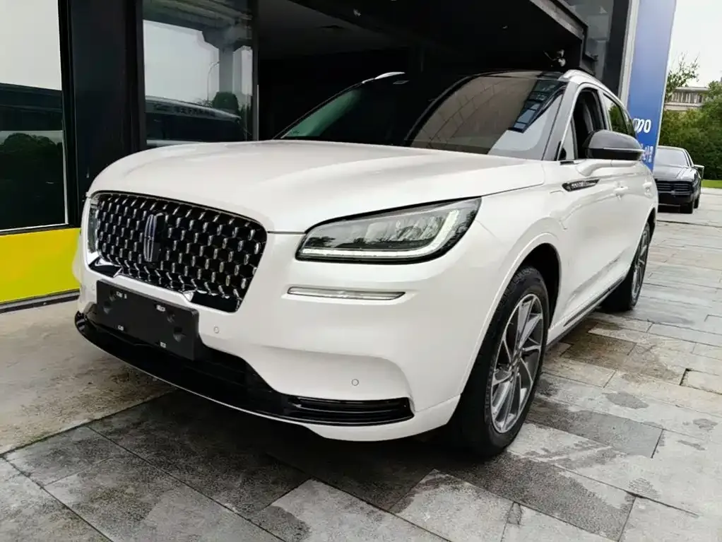 Lincoln Corsair Hybrid