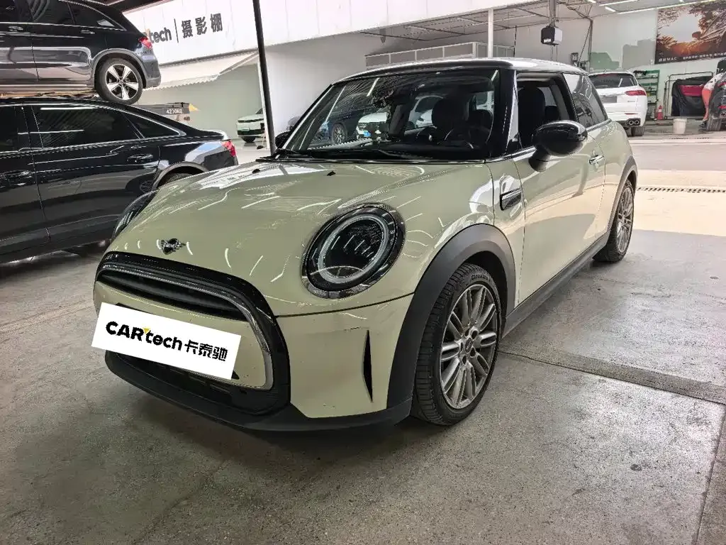 MINI Cooper (3-door) — фото 1