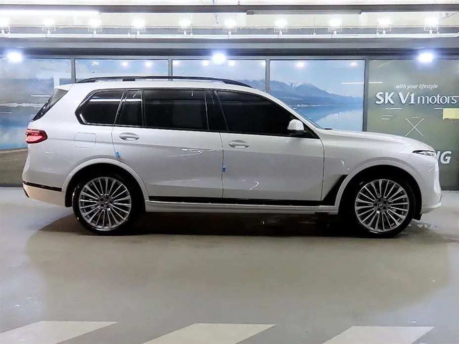 BMW X7 2024 из KR, фото 2