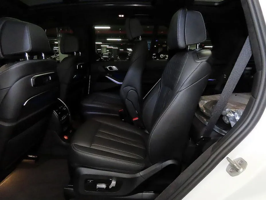BMW X7 2024 из KR, фото 4