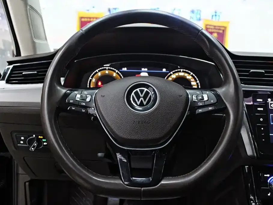 Volkswagen Phideon — фото 4