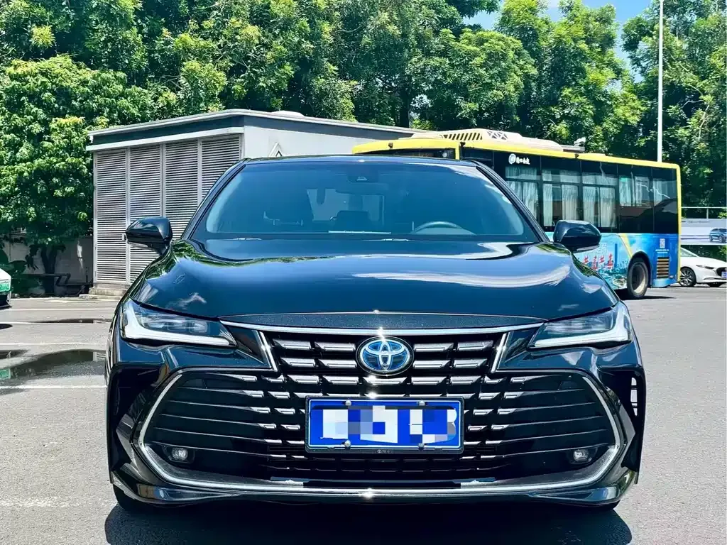 Toyota Avalon — фото 8
