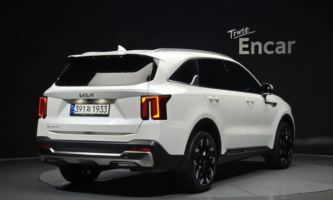Kia Sorento — фото 5