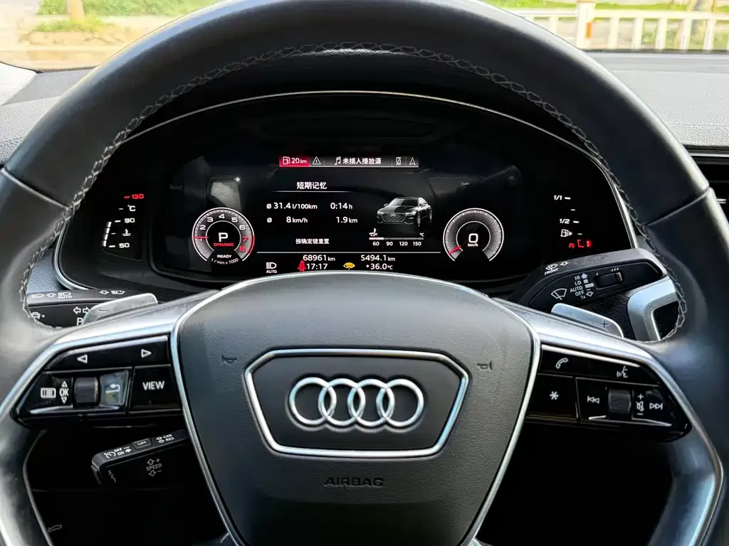 Audi A7L — фото 2
