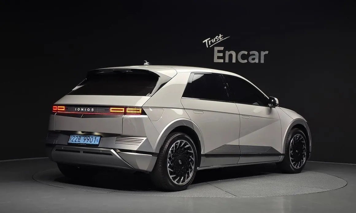 Hyundai Ioniq5 — фото 3