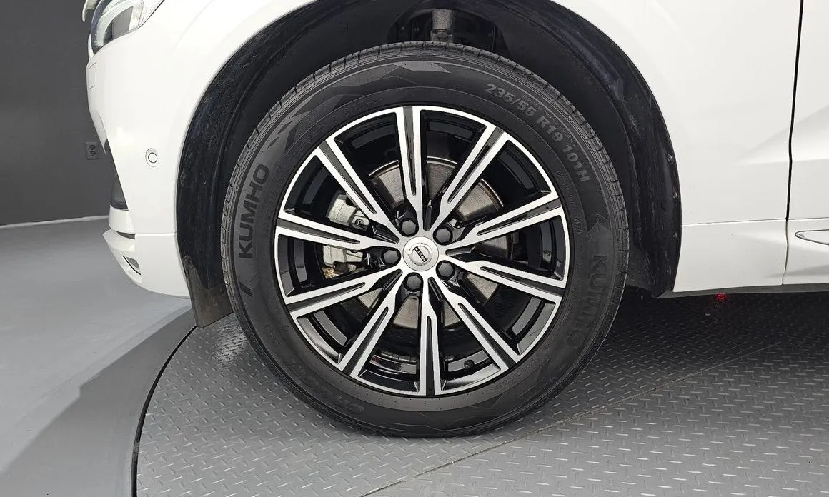 Volvo XC60 2021 из KR, фото 8