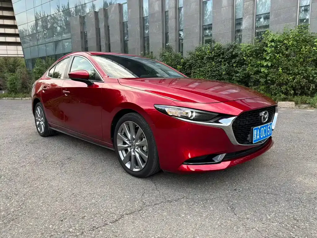 Mazda 3 Axela — фото 10