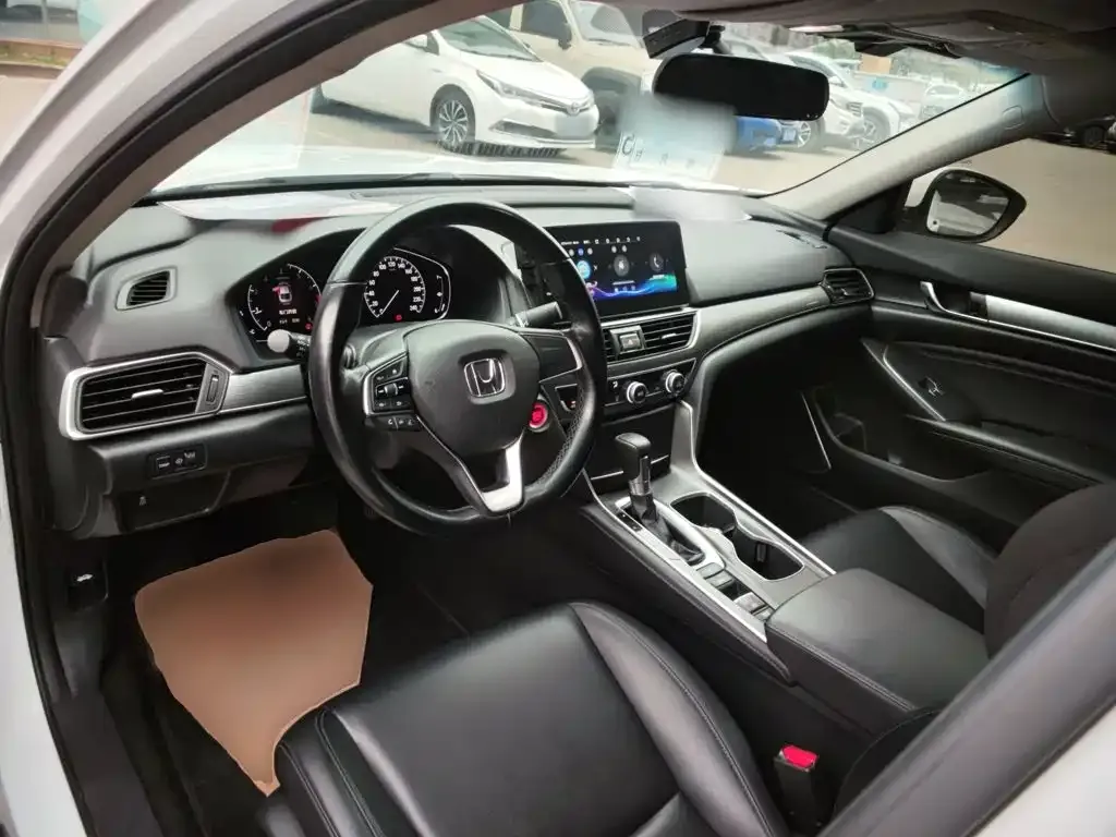 Honda Accord — фото 5