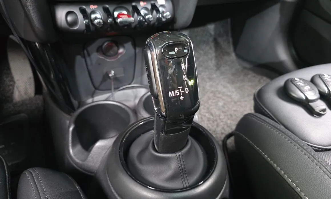 Mini Cooper 2022 из KR, фото 2