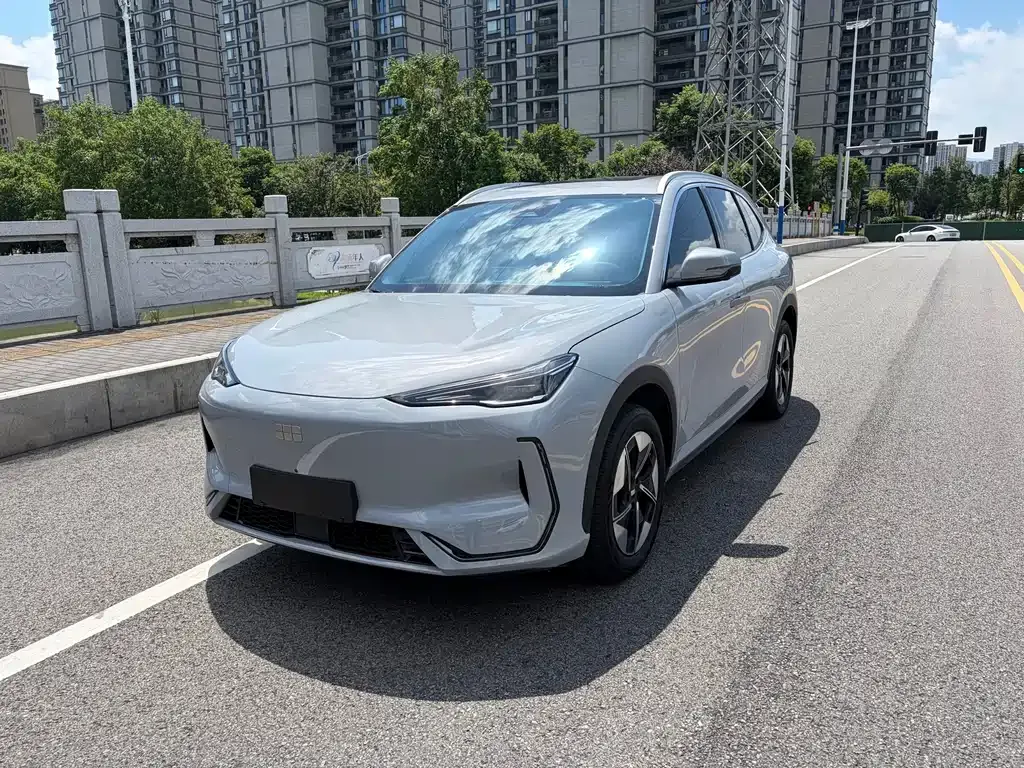 Geely Galaxy E5 — фото 1