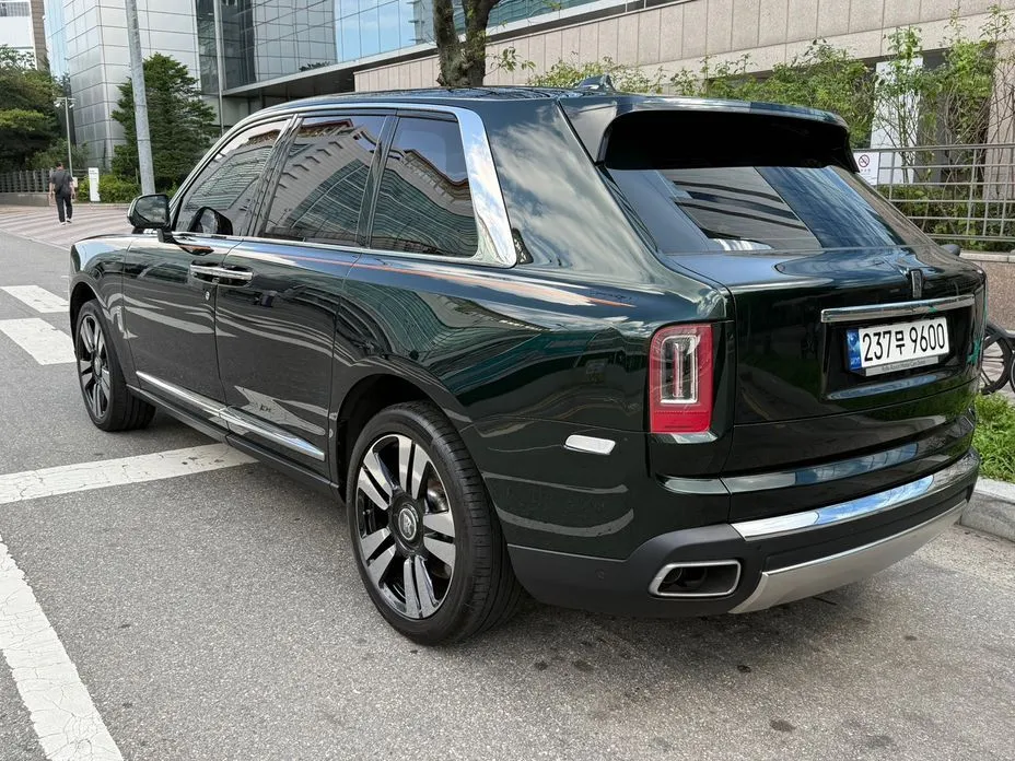 Rolls-Royce Cullinan 2023 из KR, фото 8